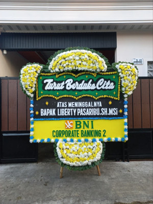 Papan Bunga Duka di Pengkok