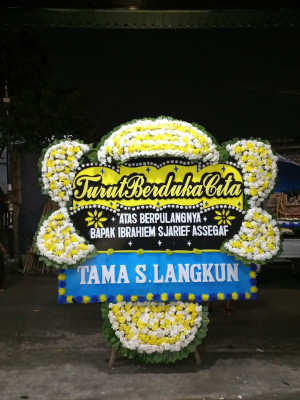 Papan Bunga Duka di Pengkok