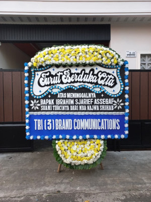 Papan Bunga Duka di Pengkok